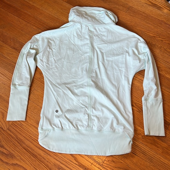 Lululemon Jacket 6 - Picture 2 of 8